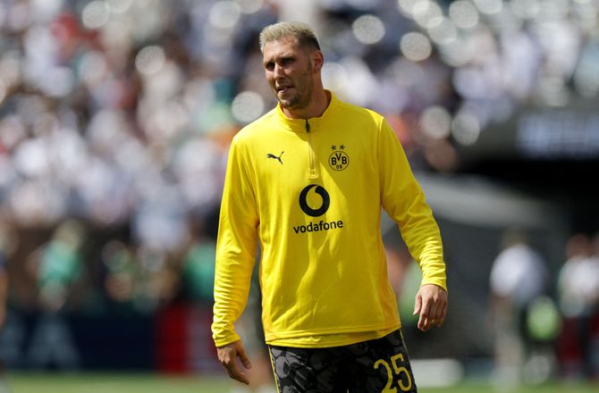 Bundesliga -Dortmund-boss bekræfter: Profileret duo forlader klubben
