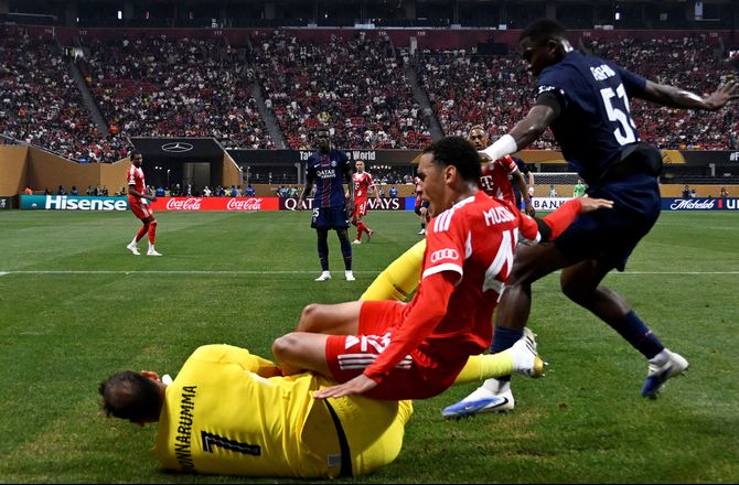 VM for klubhold -Bayern-lejr revser 'hensynsløs' Donnarumma efter skrækskade