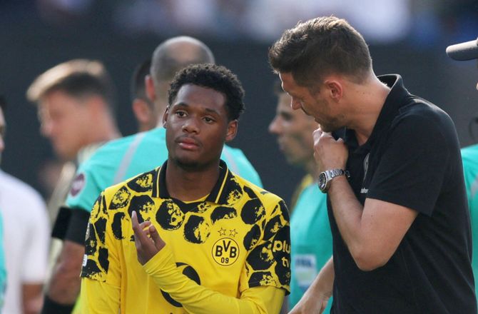 Bundesliga -Dortmund-kant skal under kniven