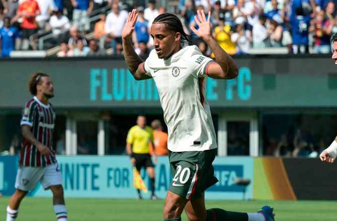 VM for klubhold -Joao Pedro nedlagde barndomsklub: Chelsea betaler min løn