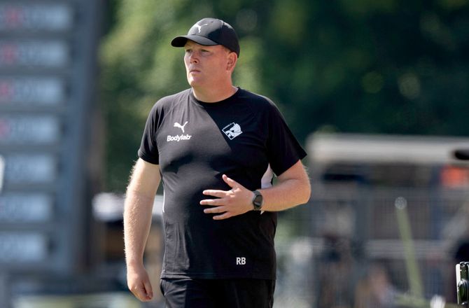 3F Superliga -Bertelsen: Skal have en venstreback til bredden