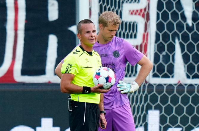3F Superliga -Lössl kostede: Tre fejl er lidt ekstremt