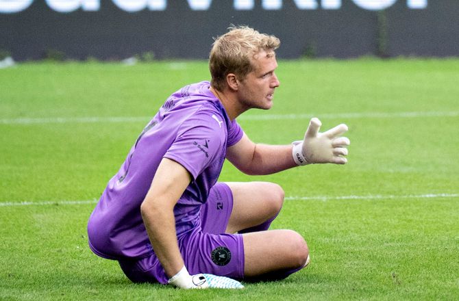 3F Superliga -Stor brøler af Lössl: Afviser nerver hos FCM