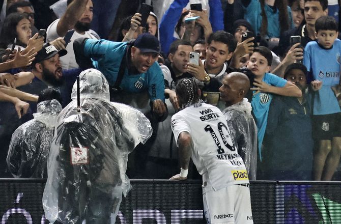 Serie A -Jubel i Santos: Neymar er vores prins