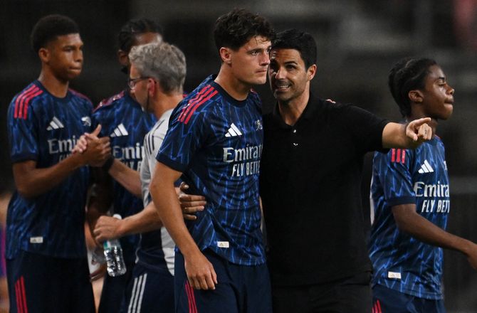 Premier League -Nørgaard-fravalg gør ondt: Arteta tigger om regelændring