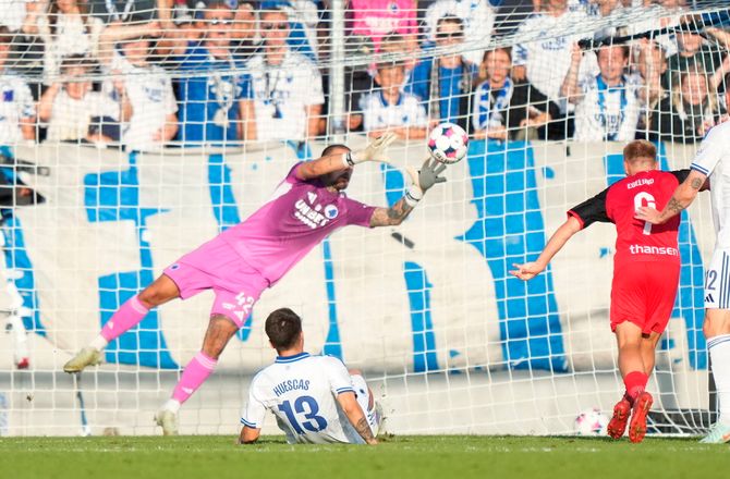 3F Superliga -En succes for DBU: Ny regel har virket i Superligaen