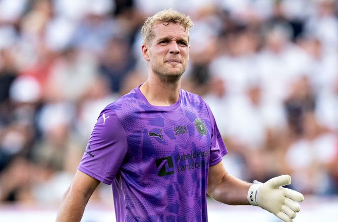 3F Superliga -Tullberg ryster posen i Parken
