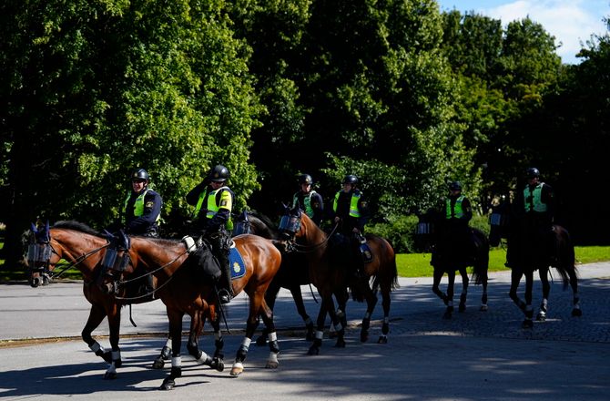 Champions League-kvalifikation -Politiet giver status: Betjent sparket under FCK-march