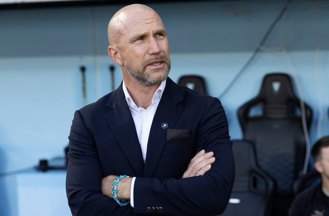 1. Division -Medie: Fyret Malmö-træner er på blokken i Al Ahly