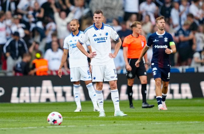 3F Superliga -Vildt VAR-drama: AGF nedlagde FCK i Parken