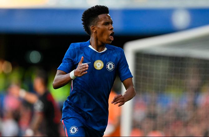 Træningskampe -Estêvão kronede uofficiel Chelsea-debut med scoring 