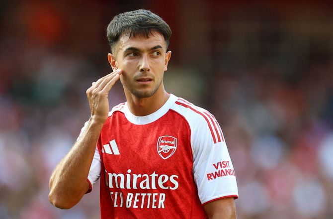 Premier League -Zubimendi-helflugter er månedens PL-mål
