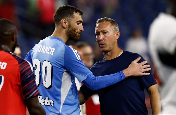 Major League Soccer -New England Revolution fyrer cheftræneren