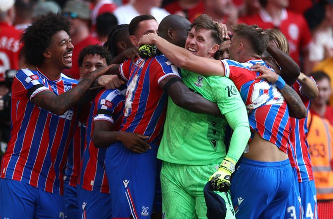 Community Shield -Liverpool-nedtur: Palace tog Community Shield