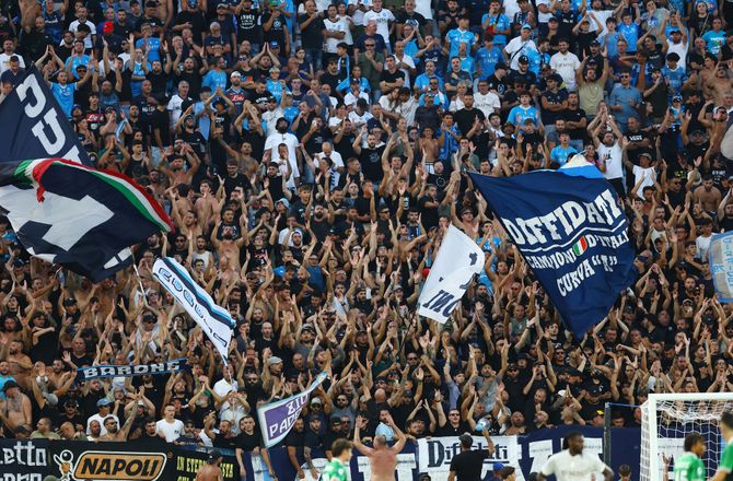 Champions League -230 Napoli-fans får stadion-forbud