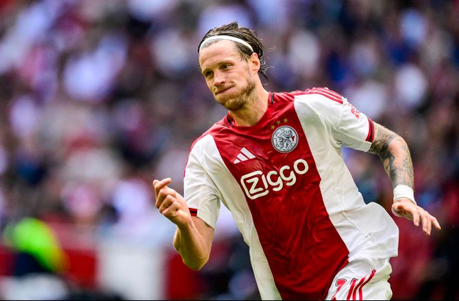 Æresdivisionen -Gaaei startede inde i Ajax-sejr