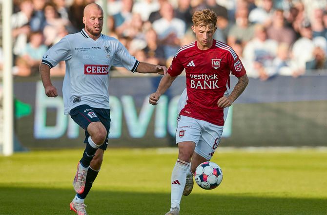 3F Superliga -Transfervinduet live: Vejle tjener to mio. på Lauritsen