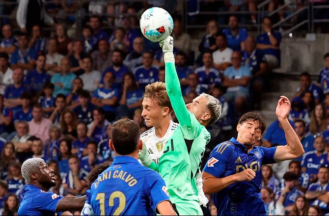 La Liga -La Liga-oprykker forlænger med Aaron Escandell