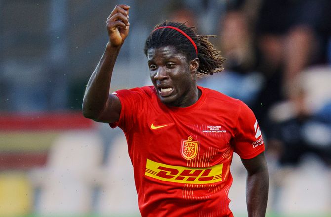 3F Superliga -Yirenkyi er FCN's guldkalv: SL's bedste midt- og forsvarsspiller