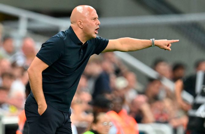 Premier League -Slot langer ud efter Newcastles spillestil