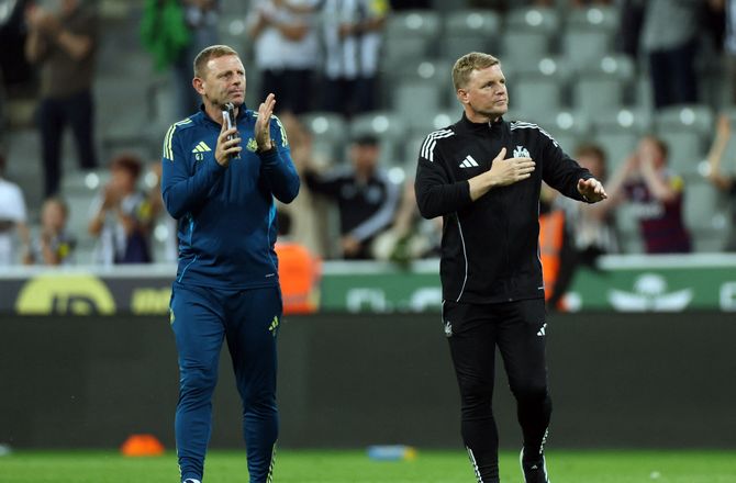 Premier League -Eddie Howe efter rødt kort: Vi havde et bjerg at bestige
