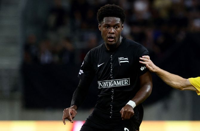 Premiership -Medie: Rangers forhandler om Tochi Chukwuani