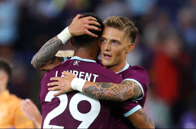 Premier League -Scott Parker åben for Sonne-exit