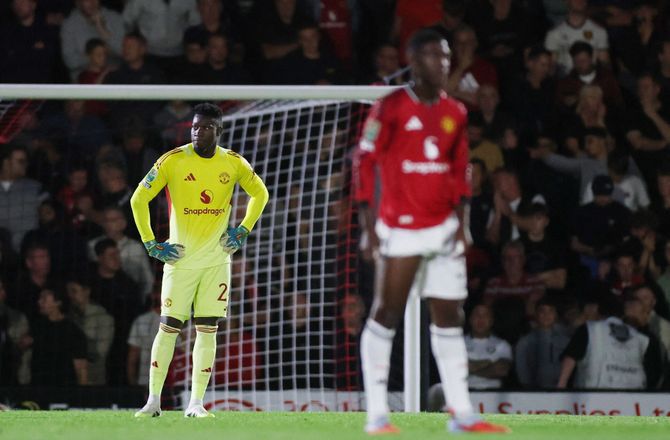 Carabao Cup -Nej, nej, nej: United lukker to mål ind mod League Two-hold