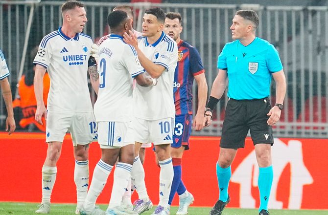  CL-kval -SLUT: FC København - Basel minut for minut
