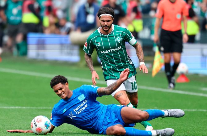 Bundesliga -Dramatik: Ten Hags mandskab glippede sejren mod Bremen