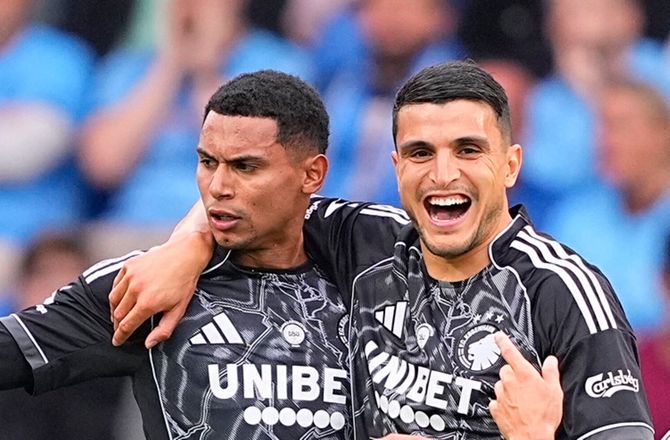 3F Superliga -Perfekt halvleg: FCK kørte Randers over