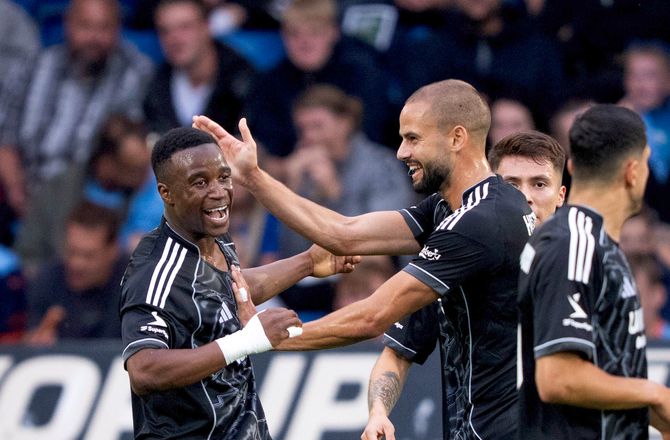 Oddset Pokalen -Moukoko og Claesson sendte FCK videre i pokalen