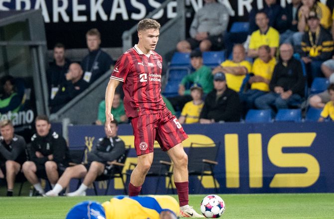 3F Superliga -Brøndby savnede udvisning: Det lignede dobbelt-gult