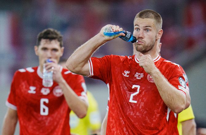 VM kval. UEFA -Riemers playoff-problem: Danmarks forsvars-lazaret er proppet