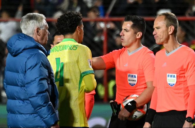 VM kval. CONMEBOL -Brasilien efter absurd kamp: Vi spillede mod politi og bolddrenge