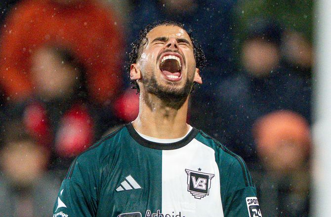 Norge Eliteserien -Chiakha bombede i 3-0-sejr