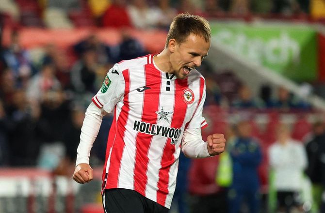 Carabao Cup -Damsgaard lynede i ydmygelse af Priske og co.