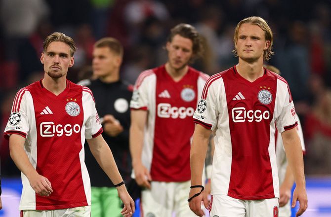 Æresdivisionen -Dolberg scorede forgæves i ny Ajax-nedtur
