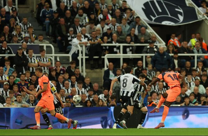 Champions League -SLUT: Newcastle - Barca minut for minut