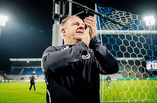 Oddset Pokalen -Zorniger skifter to til pokalkamp