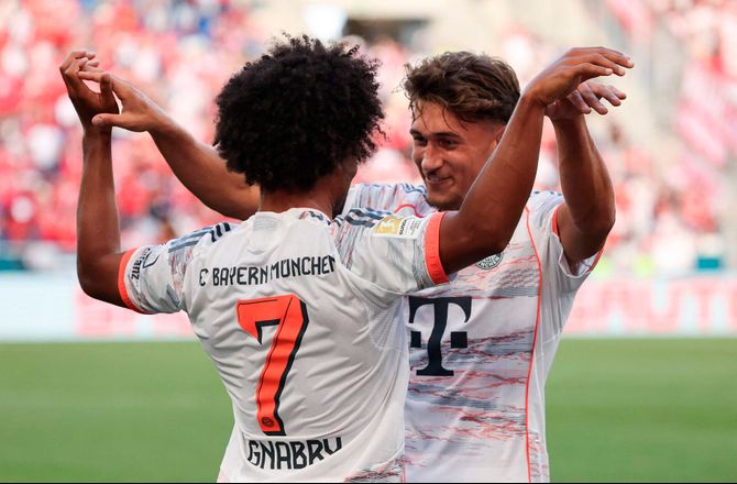 Bundesliga -Gnabry sparker fremtidssnak til hjørne