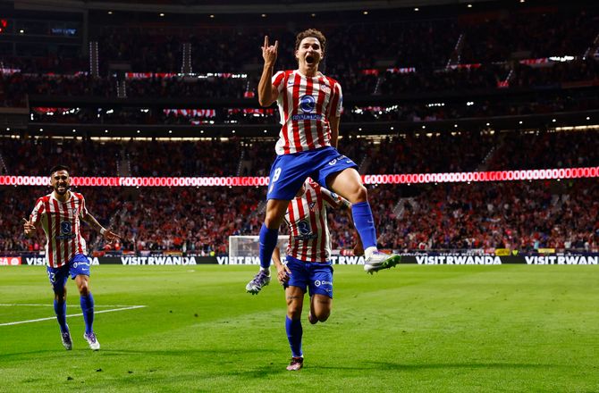 La Liga -Alvarez-hattrick bag stort Atletico-comeback