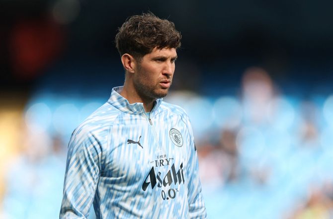 Premier League -Stones ramt af ny skade