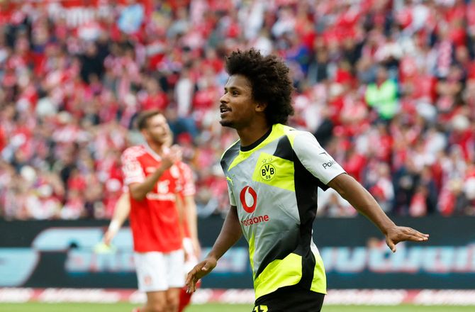 Bundesliga -I hælene på Bayern: Dortmund straffede Mainz 