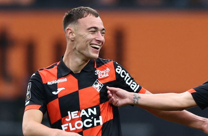 Ligue 1 -Pablo Pagis på plads i Paris FC