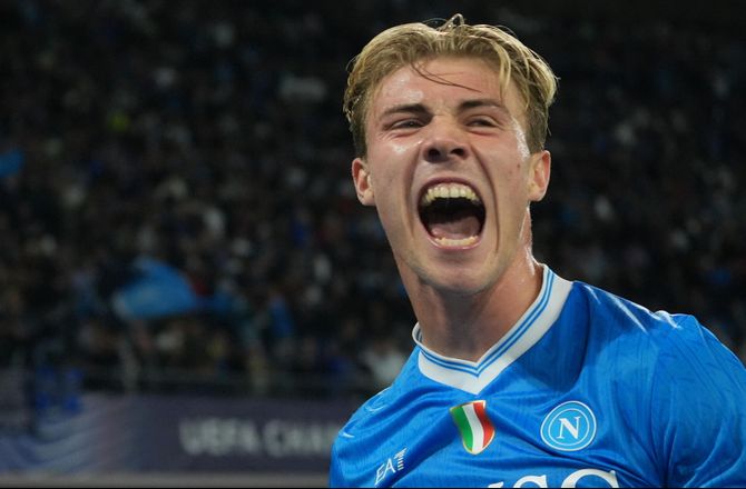 Champions League -Højlund-succes vækker opsigt: Giver United-ledelsen hovedpine
