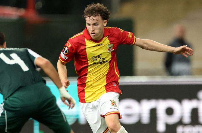 Æresdivisionen -Danskere brillerede for Go Ahead Eagles