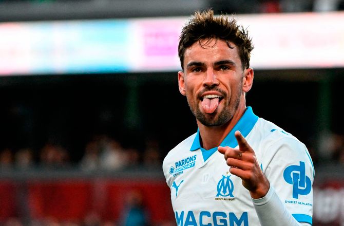 International -Medie: Brighton vil tilbagekalde Matt O'Riley 