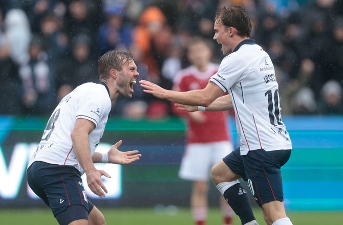 3F Superliga -Otte på stribe: Flyvende AGF moste Silkeborg