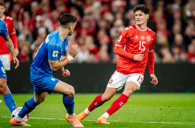 VM kval. UEFA -Froholdt imponerer Nørgaard: Har jeg aldrig oplevet før 